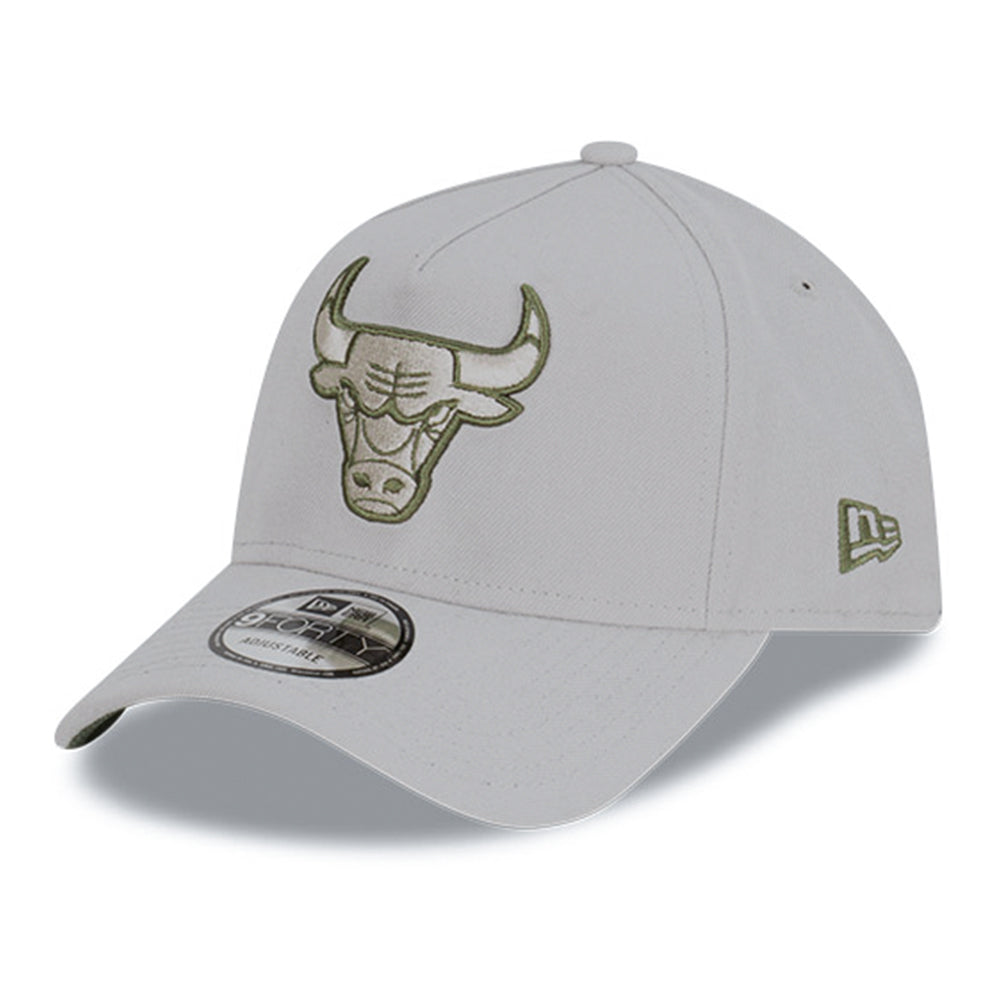 New Era Chicago Bulls Medium Silver Olive 9FORTY A-Frame Adjustable Cap