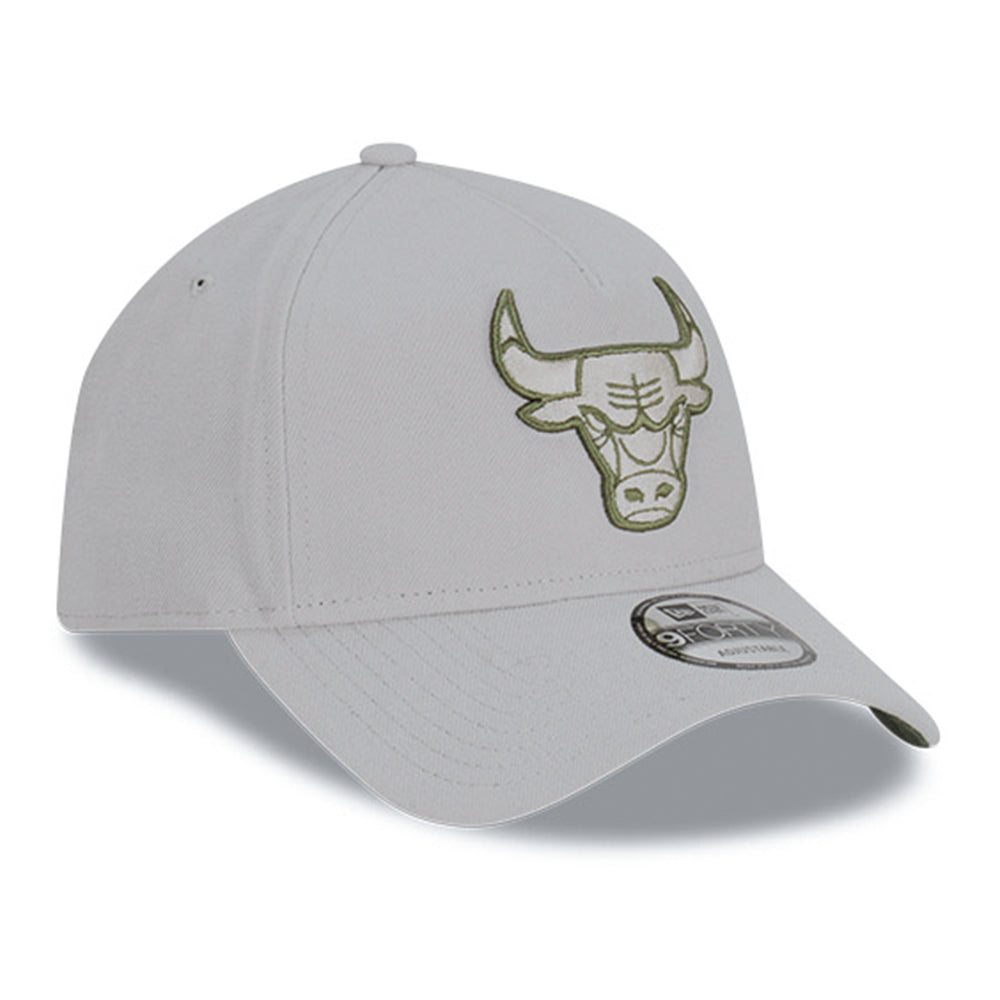 New Era Chicago Bulls Medium Silver Olive 9FORTY A-Frame Adjustable Cap