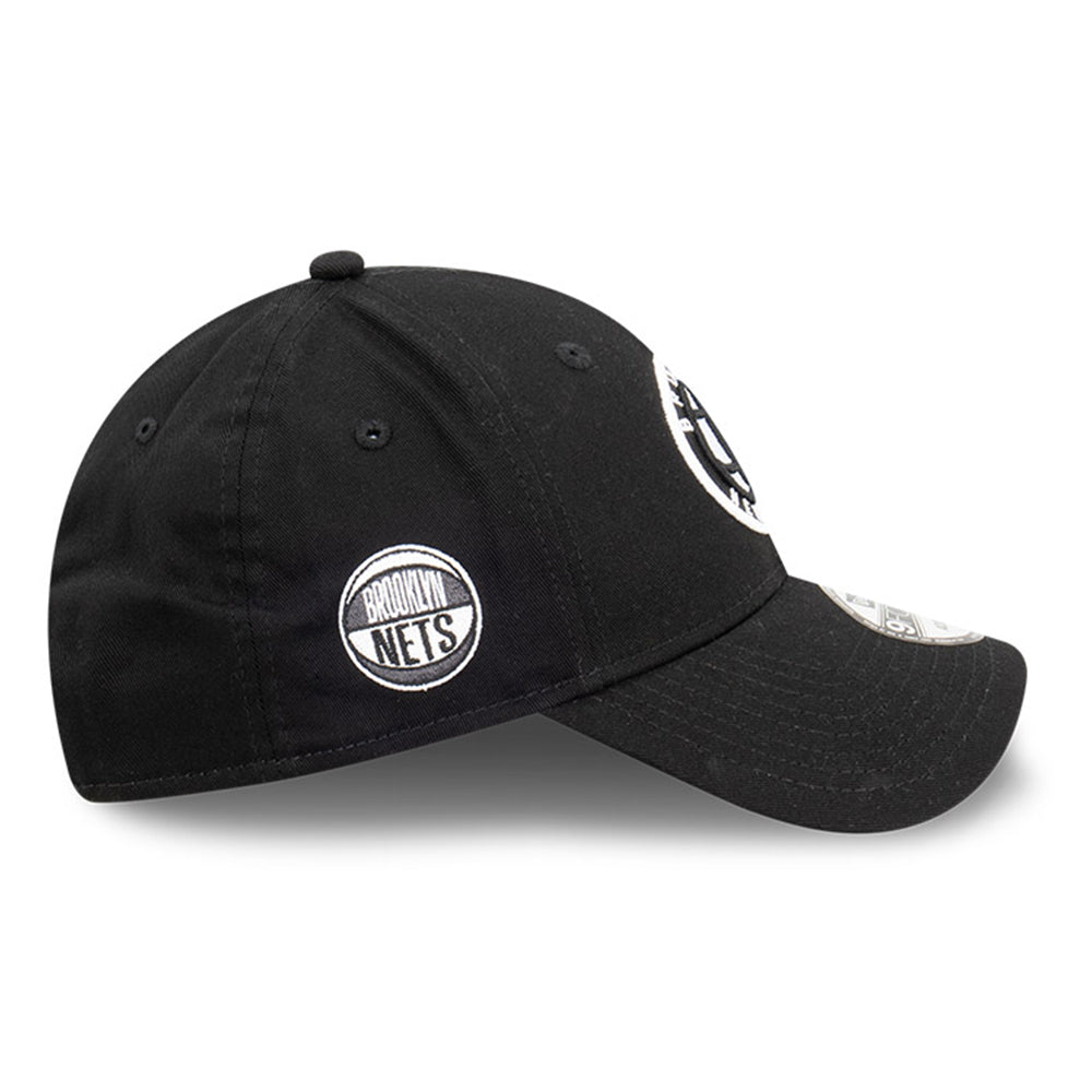 New Era Brooklyn Nets Sideball Black 9FORTY Snapback Cap