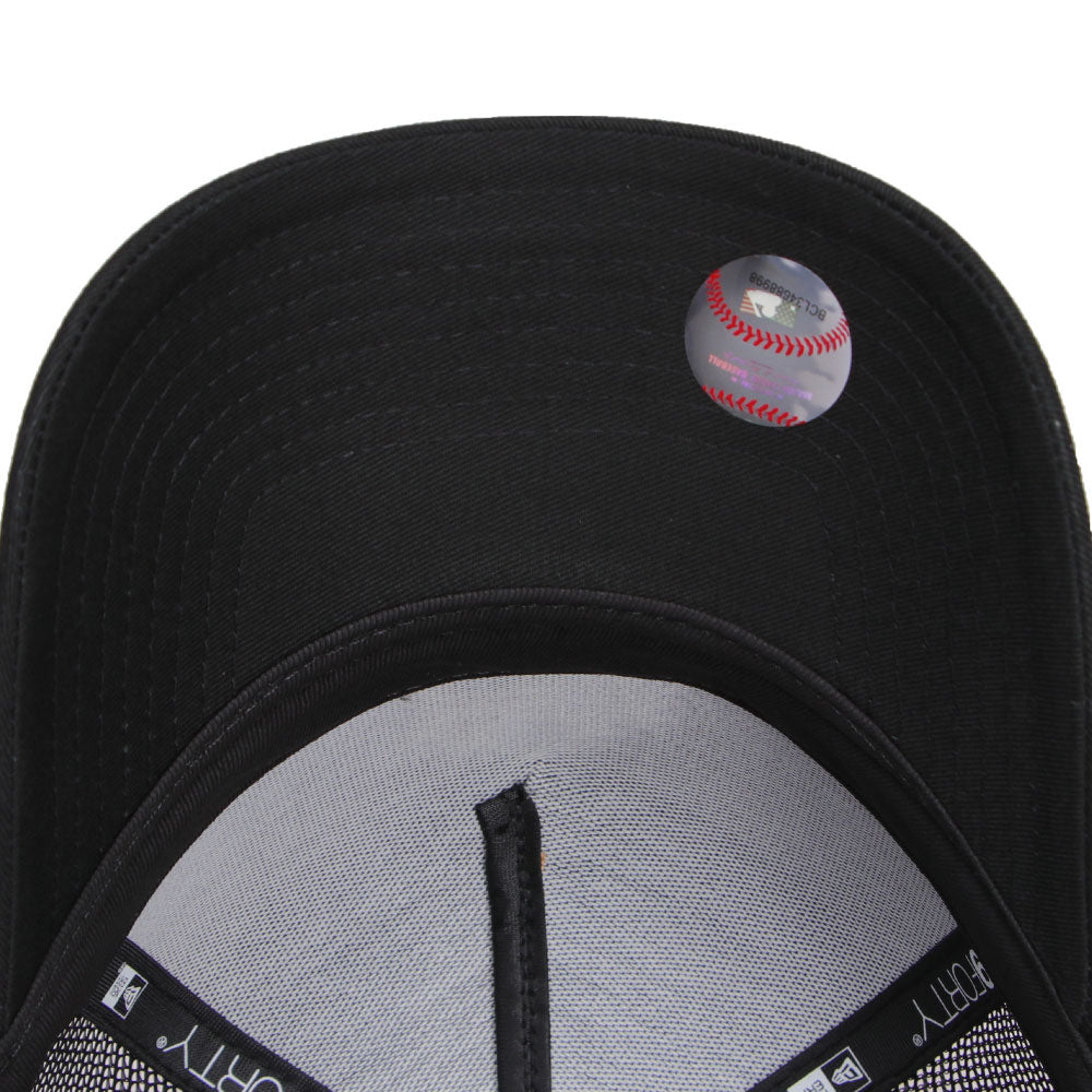 New Era New York Yankees Essential Black Golf 9FORTY A-Frame Trucker Cap