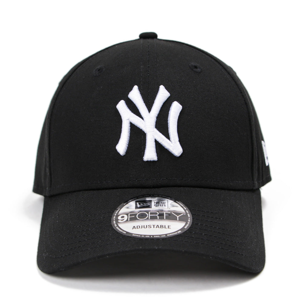 New Era New York Yankees MLB Essential Black 9FORTY Adjustable Cap