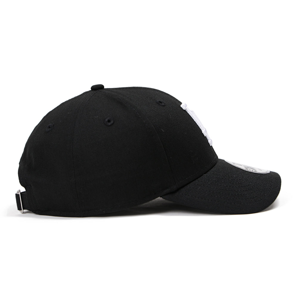 New Era Los Angeles Dodgers MLB Essential Black 9FORTY Adjustable Cap