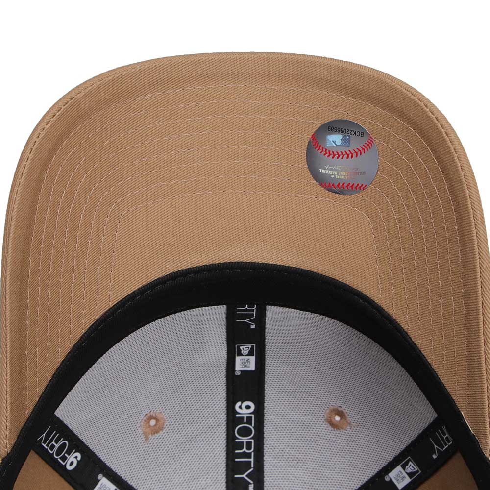 New Era Los Angeles Dodgers Essential Khaki 9FORTY Adjustable Cap