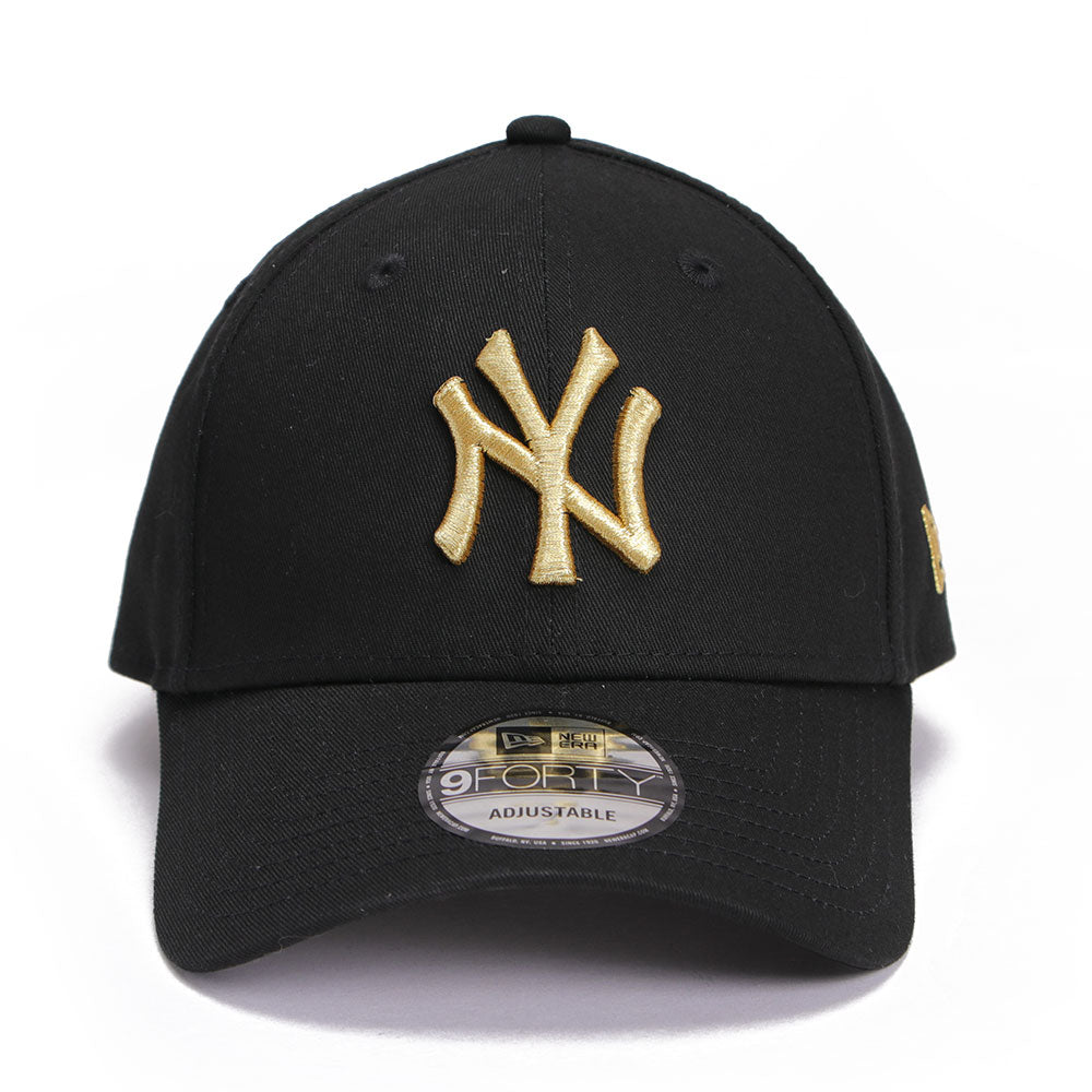 New Era New York Yankees Essential Black Gold 9FORTY Adjustable Cap