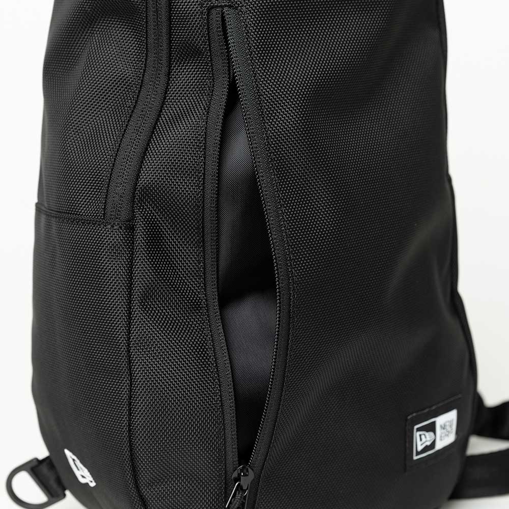 New Era 8L Black Sling Body Bag