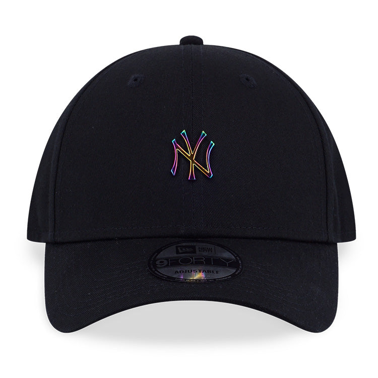 New York Yankees MLB Metal Badge Black 9FORTY Adjustable Cap