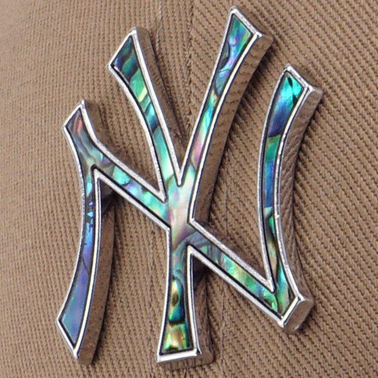 New York Yankees MLB Savor The Moment Glisten Glow Khaki 9FORTY Adjustable Cap