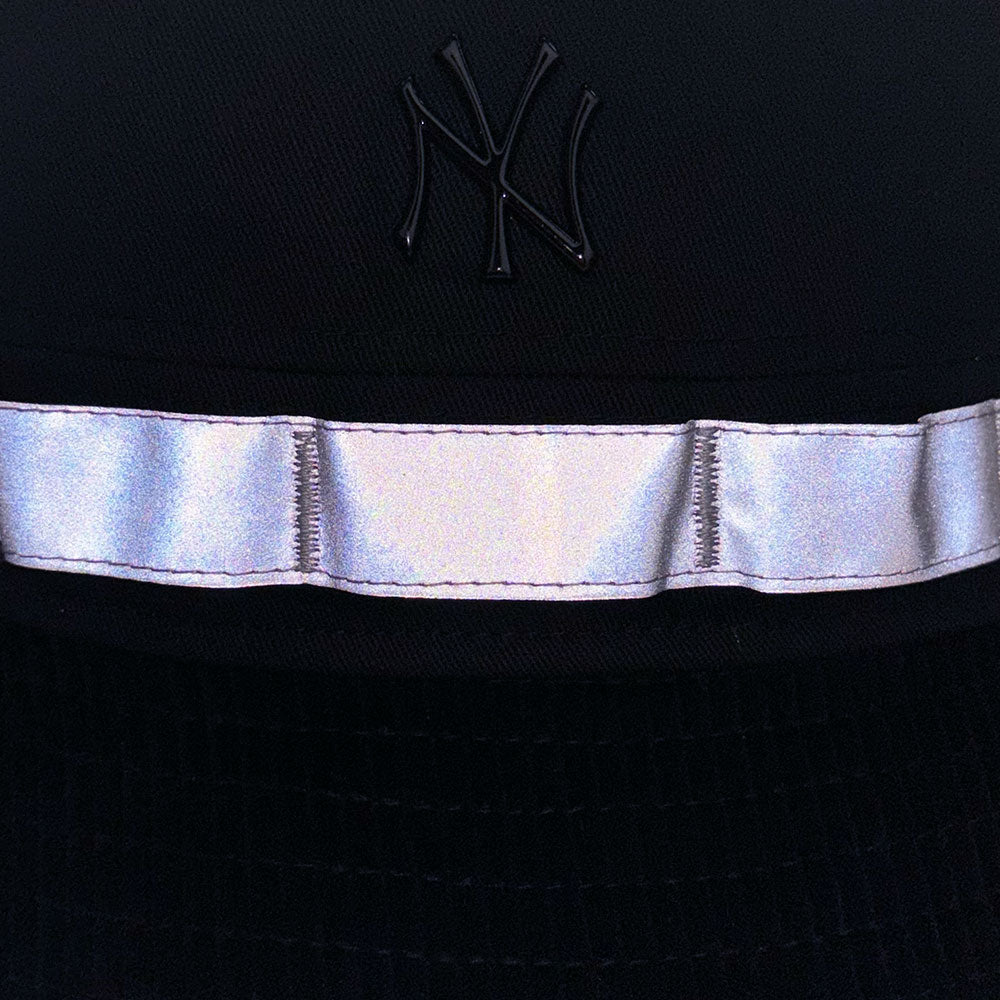 New York Yankees MLB New Era Dark 90s Black Adventure Bucket Hat