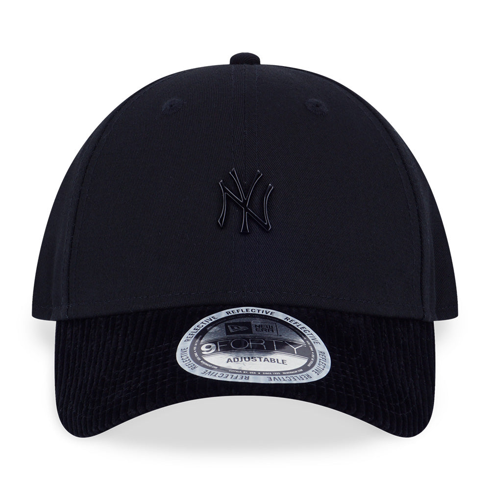 New York Yankees MLB New Era Dark 90s Black Reflective 9FORTY Adjustable Cap