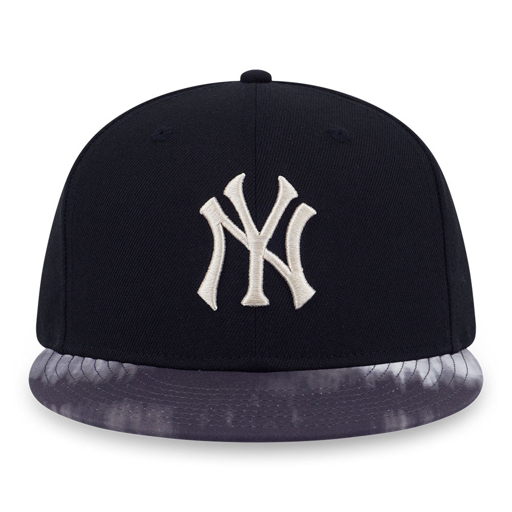 New Era New York Yankees MLB Surreal Nature Black 9FIFTY Snapback Cap