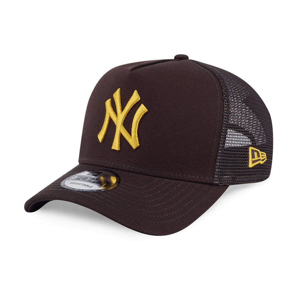 New Era New York Yankees MLB Color Era Chocolate 9FORTY A-Frame Trucker Snapback Cap