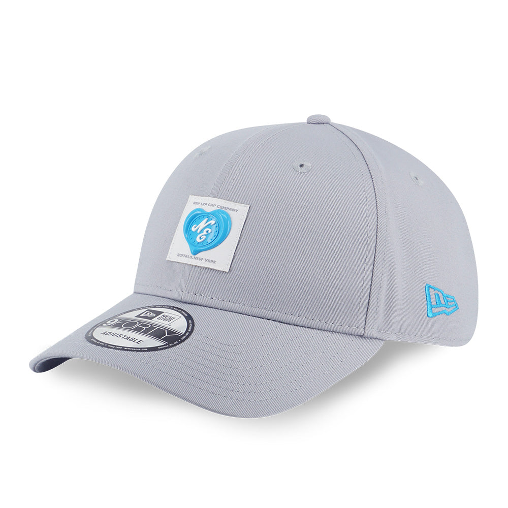 New Era Valentine&#39;s Day Dolphine Grey 9FORTY Adjustable Cap