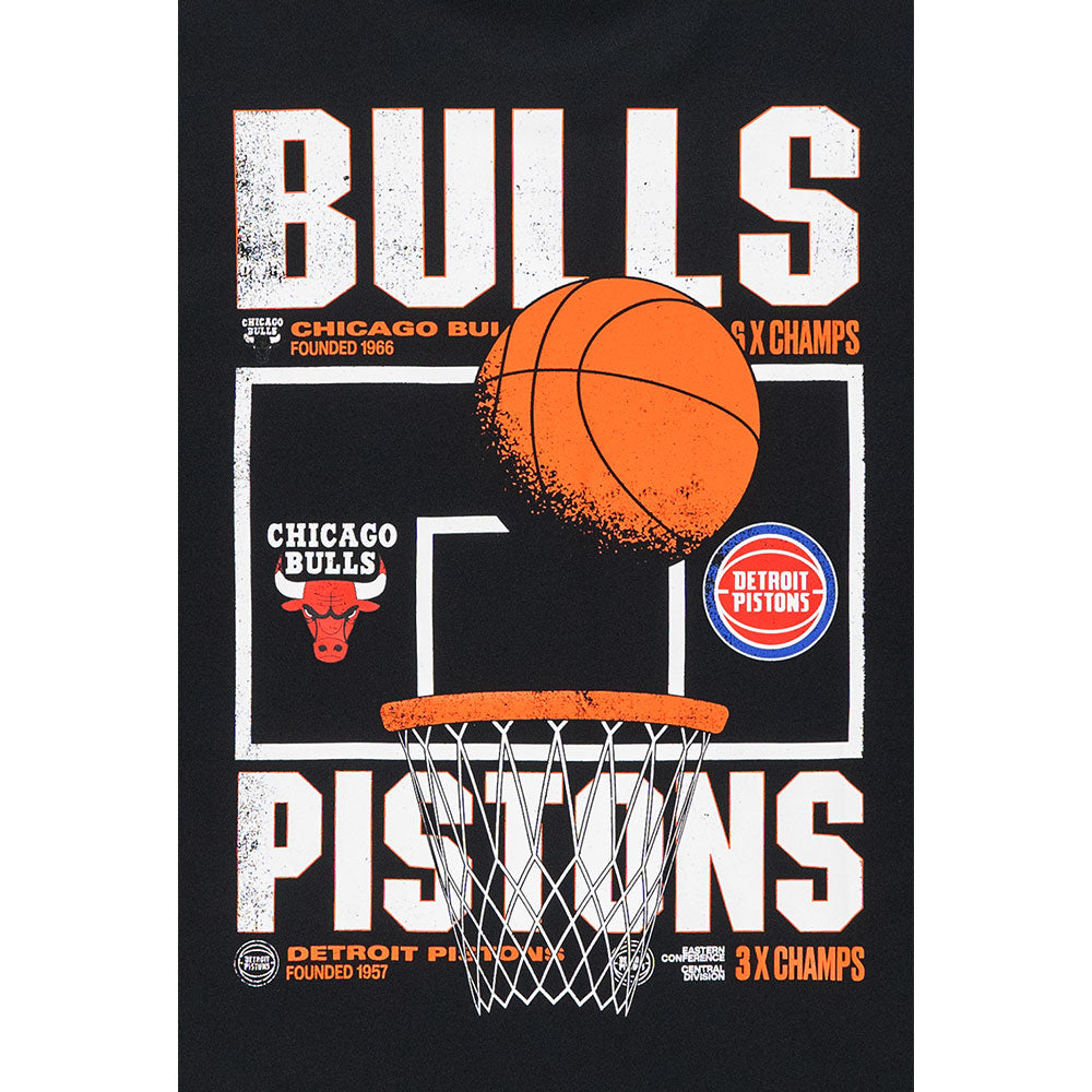 New Era Chicago Bulls NBA Rivals Bulls Vs Pistons Black COOLERA Short Sleeve T-Shirt