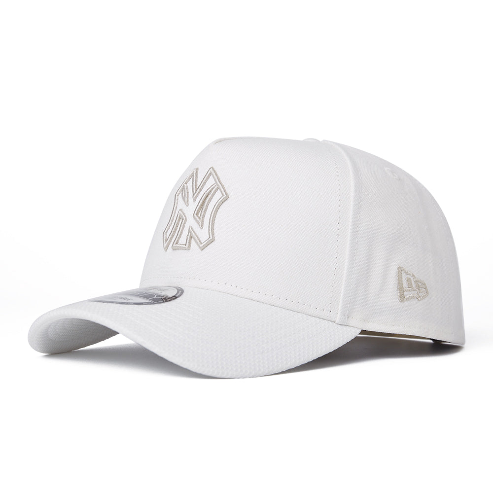 New Era New York Yankees MLB Engineered Comfort White 9FORTY Adjustable Cap