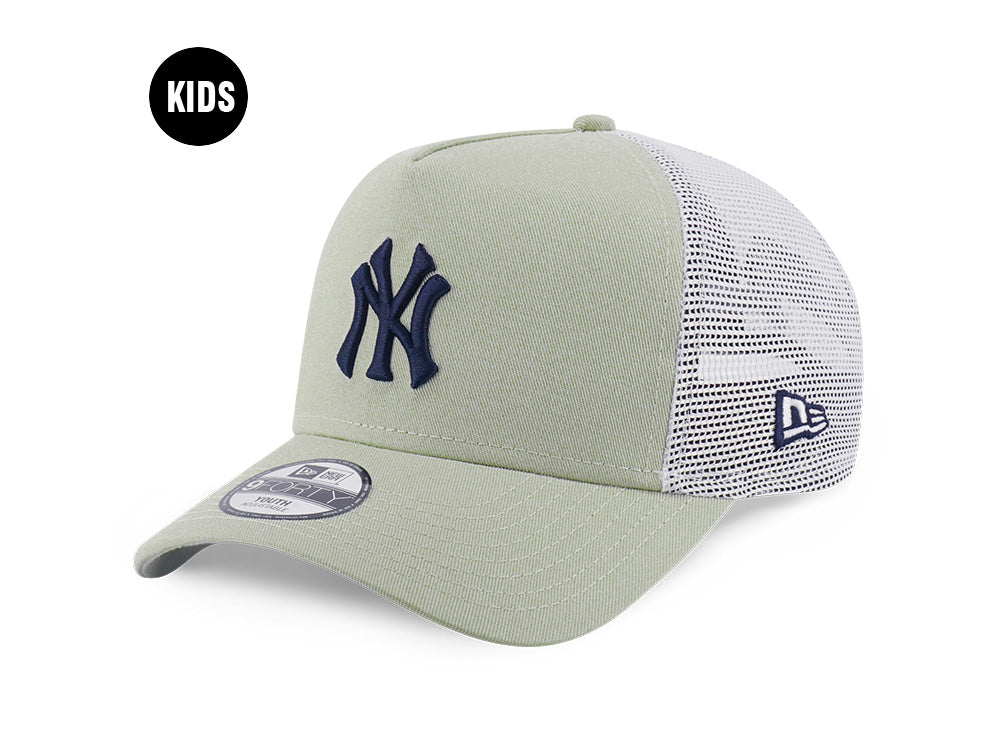 New Era New York Yankees Color Era FW25 Soft Grass Youth 9FORTY A-Frame Trucker Snapback Cap