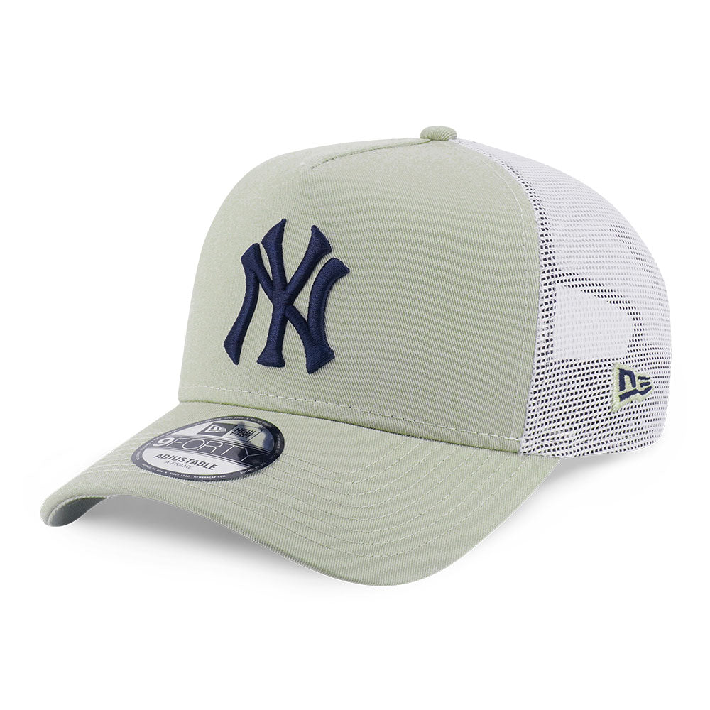 New Era New York Yankees Color Era FW25 Soft Grass Black 9FORTY A-Frame Trucker Snapback Cap