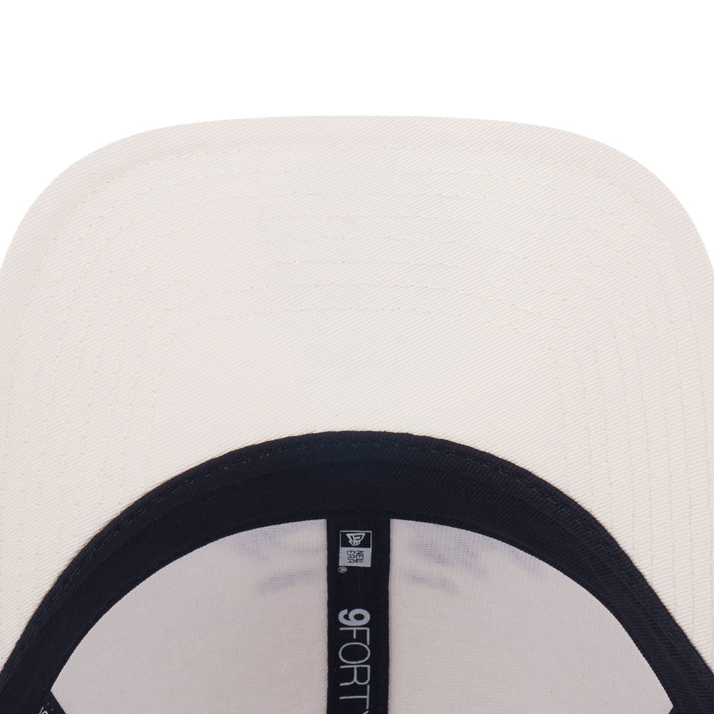 New Era Script FW25 Chrome White 9FORTY Adjustable Cap