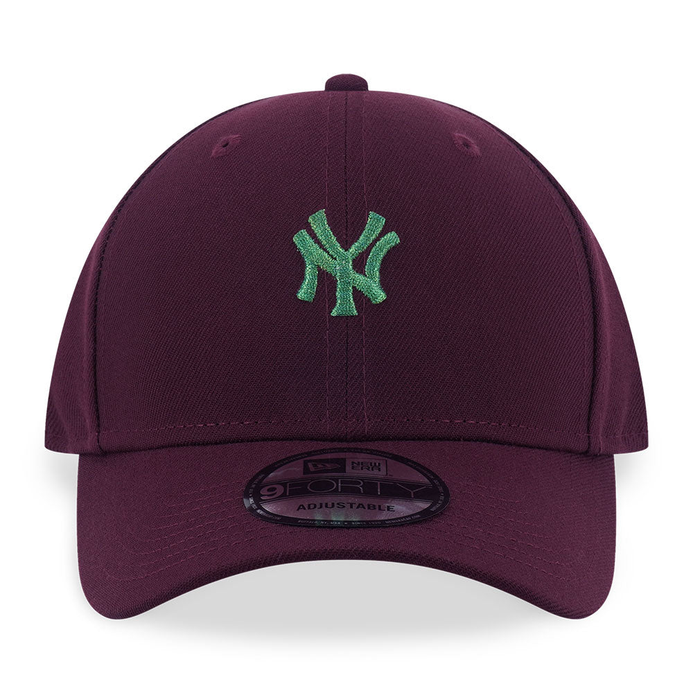 New Era New York Yankees Christmas Pack FW25 Maroon 9FORTY Adjustable Cap