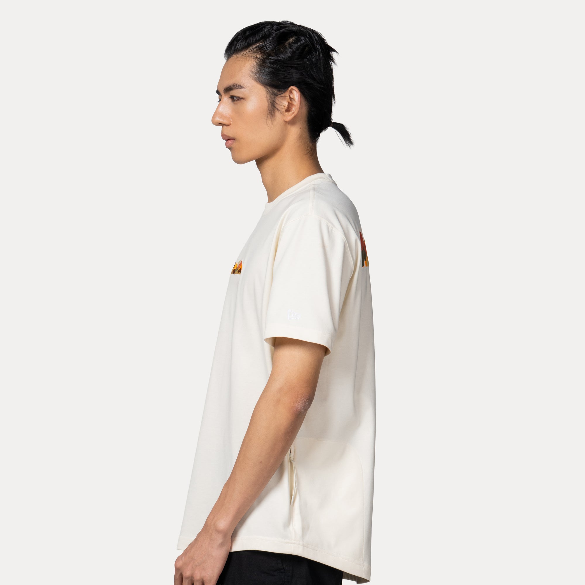 Mountain Logo FW25 Chrome White COOLERA Short Sleeve T-Shirt