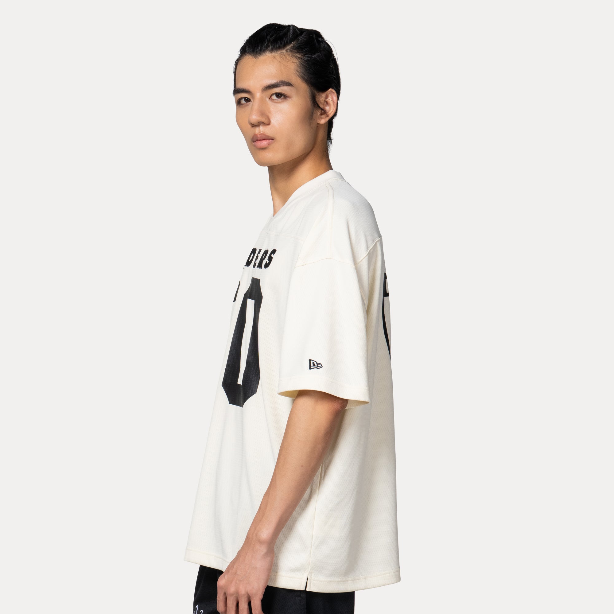 New Era Oakland Raiders Historic Chrome White Oversized Short Sleeve T-Shirt