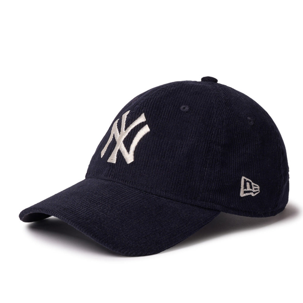 New Era New York Yankees Micro Corduroy Navy 9TWENTY Leather Strapback Adjustable Cap