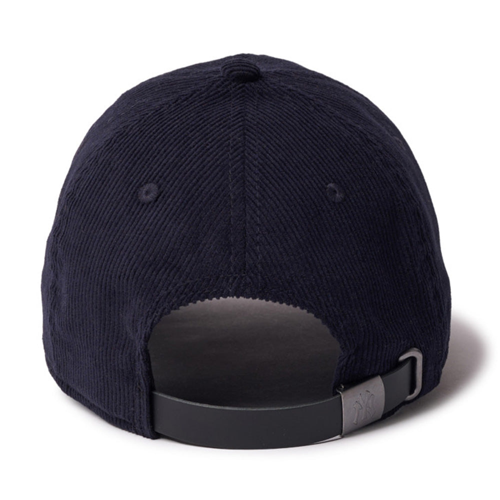 New Era New York Yankees Micro Corduroy Navy 9TWENTY Leather Strapback Adjustable Cap