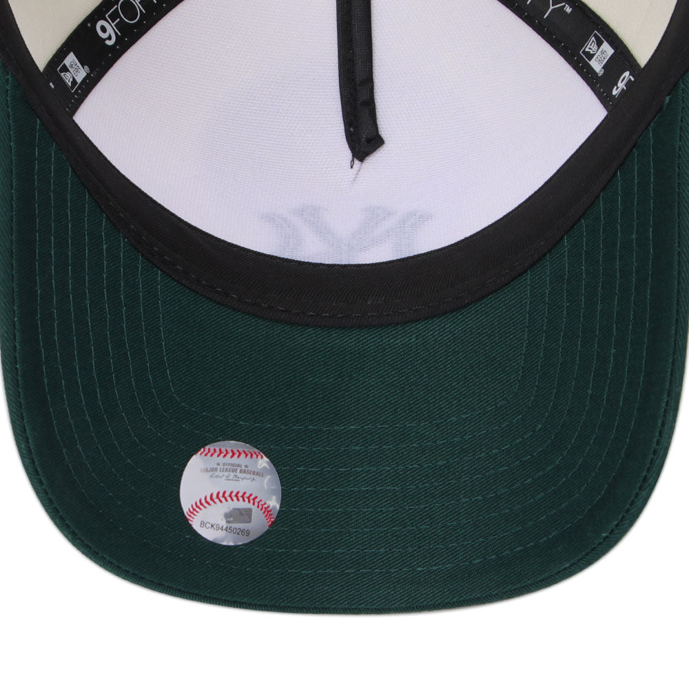 New Era New York Yankees Seasonal Core Chrome White Dark Green 9FORTY A-Frame Snapback Cap (PH Exclusive)