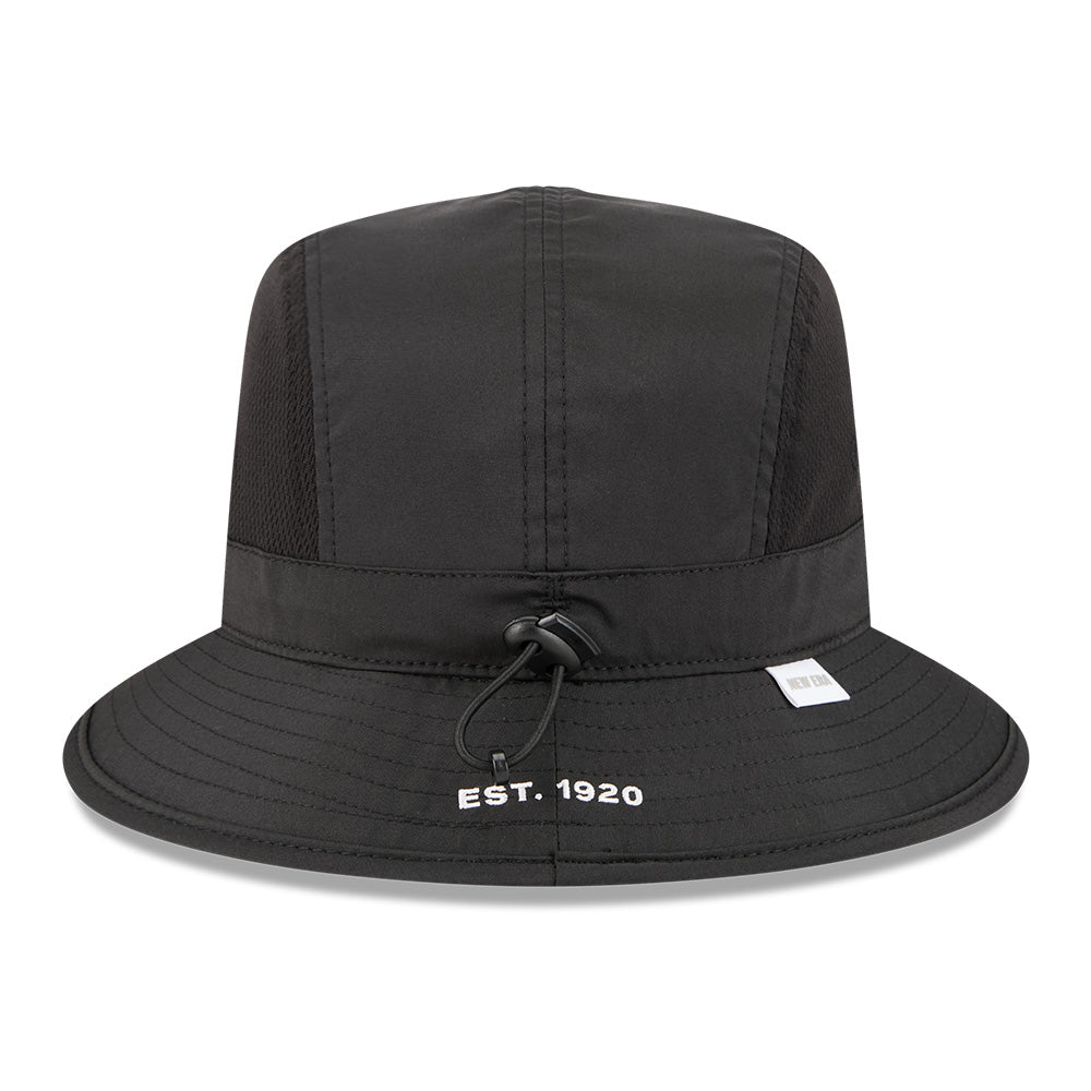 New Era Outdoor Mountain Logo SS26 Black Sports Bucket Hat