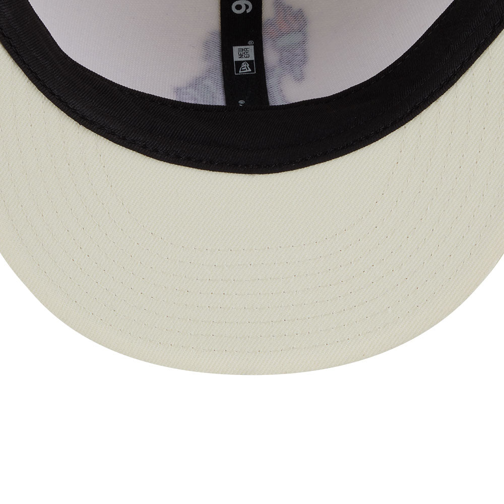 New Era New York Yankees Major League Baseball Cartoon Chrome White 9FIFTY Snapback Cap