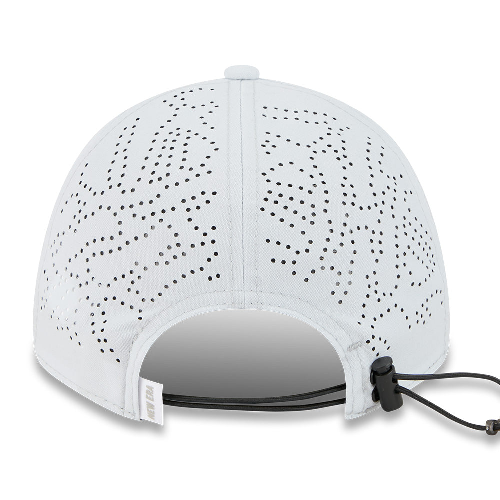 New Era Mini Mountain Logo SS26 Silver Snow 9FORTY Unstructured Adjustable Cap