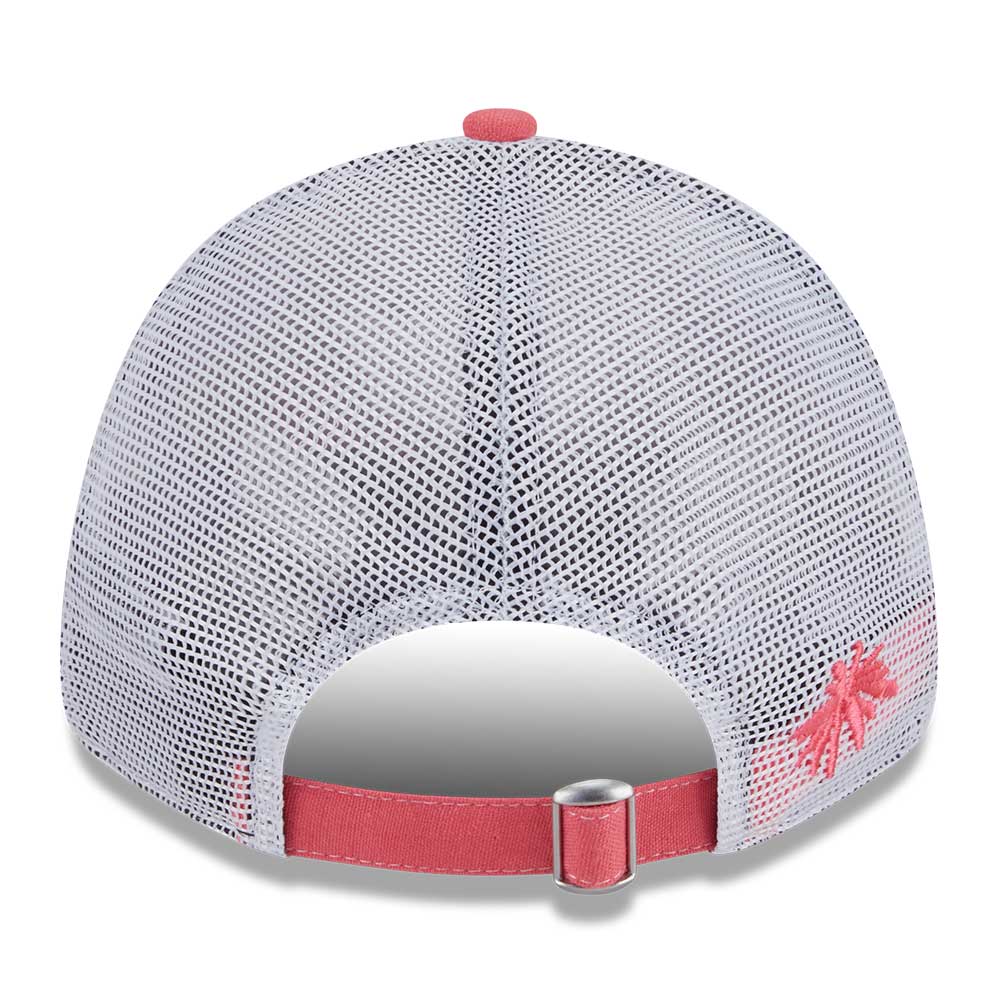 New Era New York Yankees Resort SS26 Blush White 9FORTY E-Frame Trucker Cap