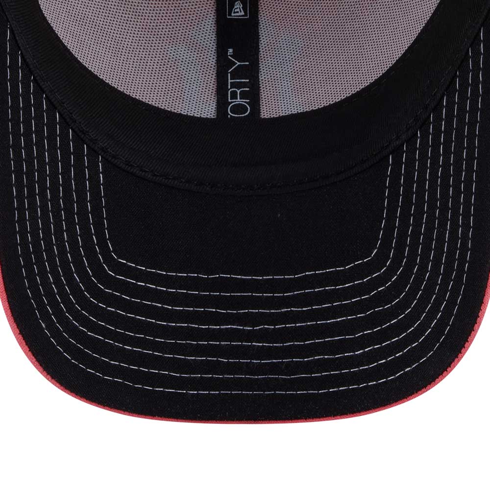New Era New York Yankees Resort SS26 Blush White 9FORTY E-Frame Trucker Cap