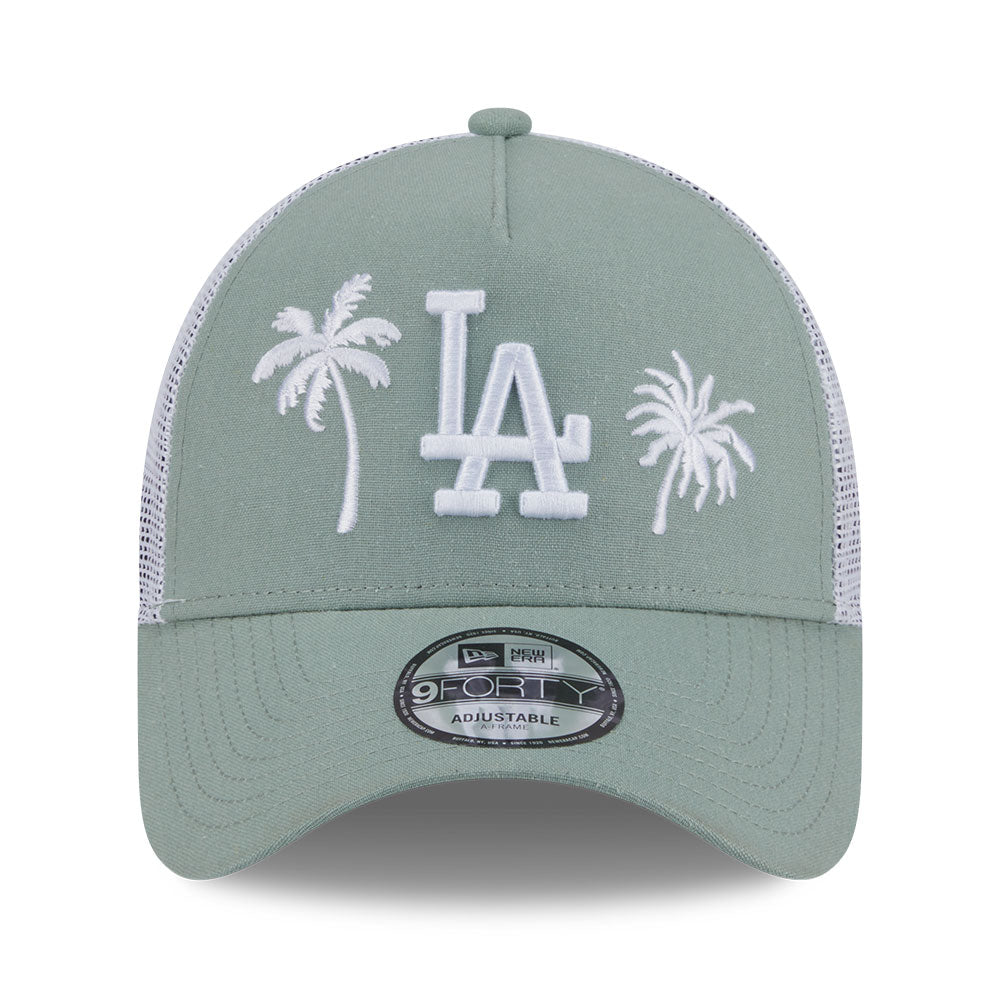 New Era Los Angeles Dodgers Resort SS26 Everest Green White 9FORTY E-Frame Trucker Cap