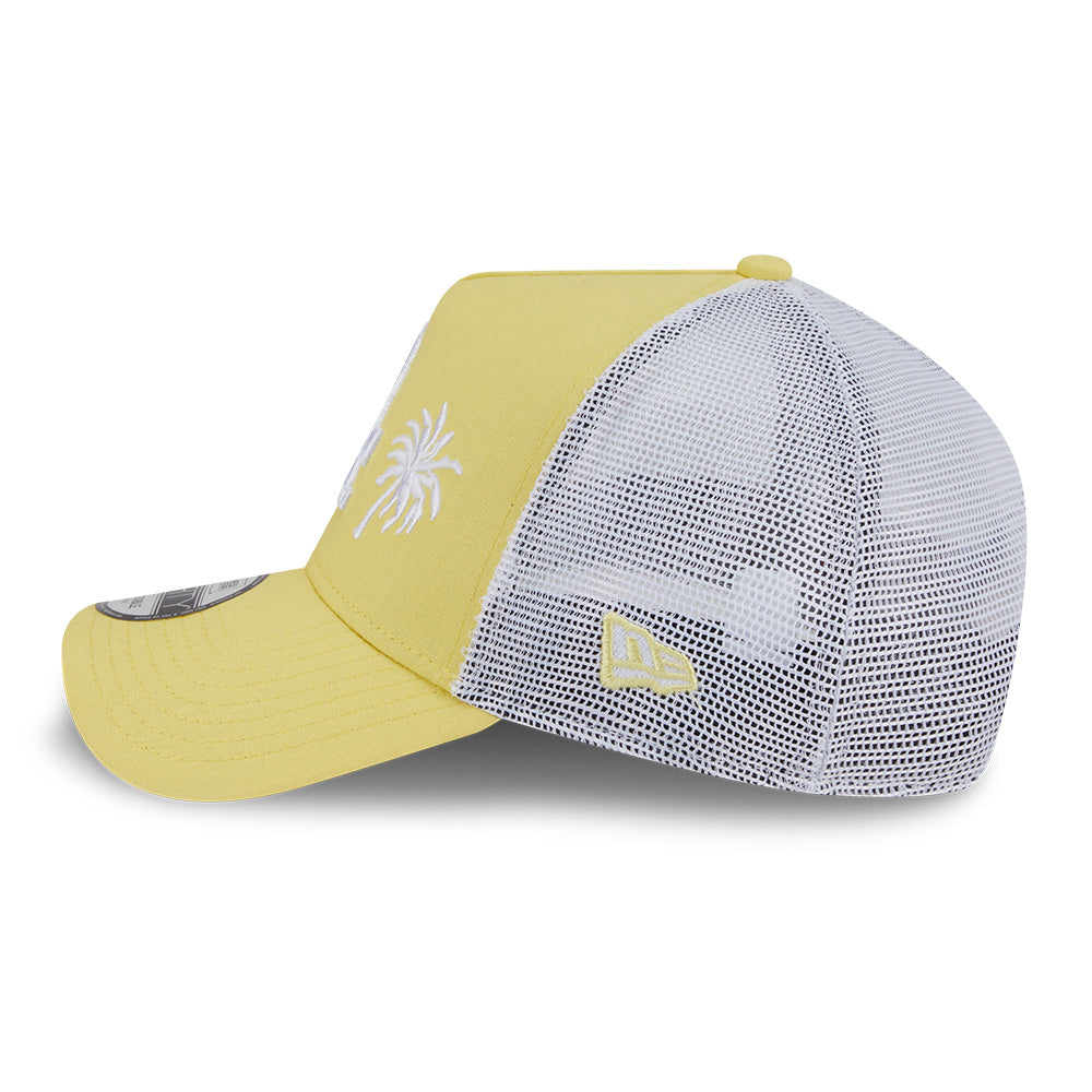 New Era Los Angeles Dodgers Resort SS26 Baby Yellow White 9FORTY E-Frame Trucker Cap