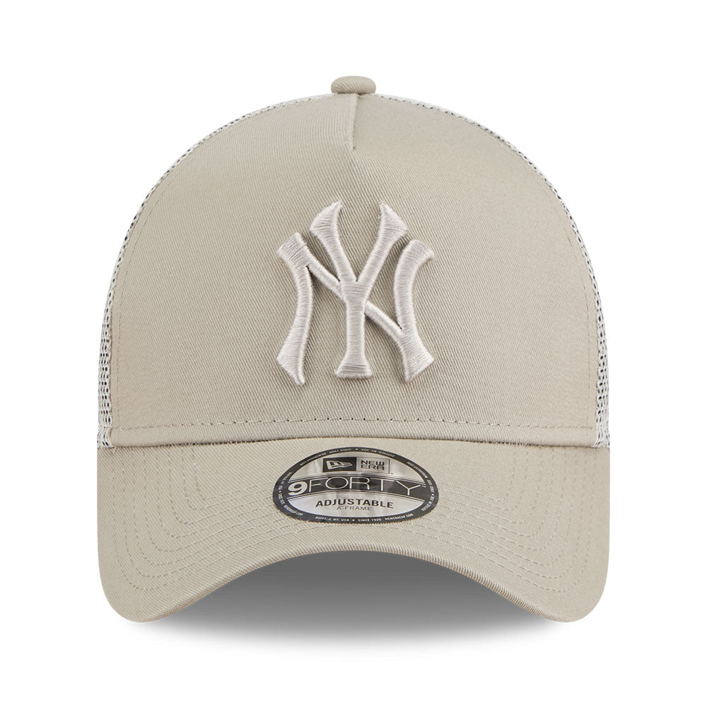 New Era New York Yankees Color Era SS26 Pebble 9FORTY A-Frame Trucker Adjustable Cap