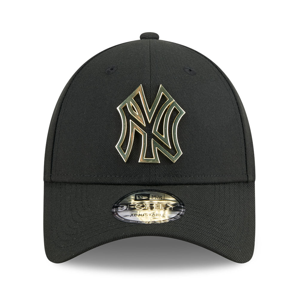 New Era New York Yankees Metal Badge SS26 Black 9FORTY Adjustable Cap