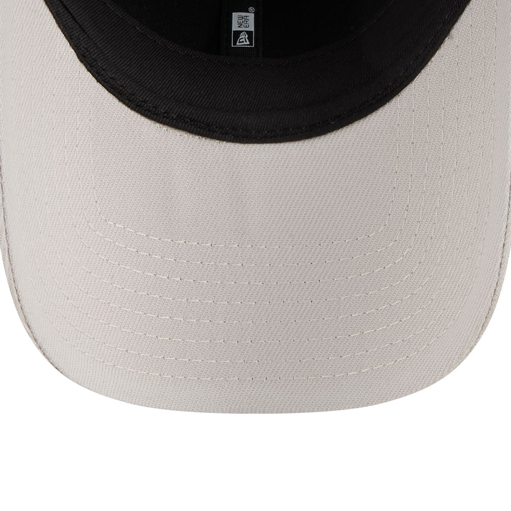 New Era Los Angeles Dodgers Rough Mini Metal Badge SS26 Vintage Stone 9FORTY Adjustable Cap