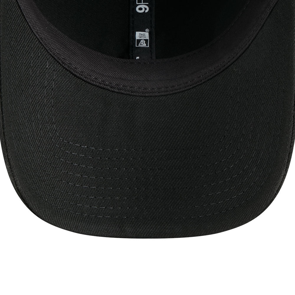 New Era Los Angeles Dodgers Rough Mini Metal Badge SS26 Black 9FORTY Adjustable Cap