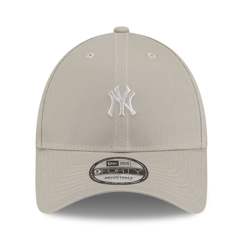 New Era New York Yankees Mini Logo Color Era SS26 Pebble 9FORTY Adjustable Cap