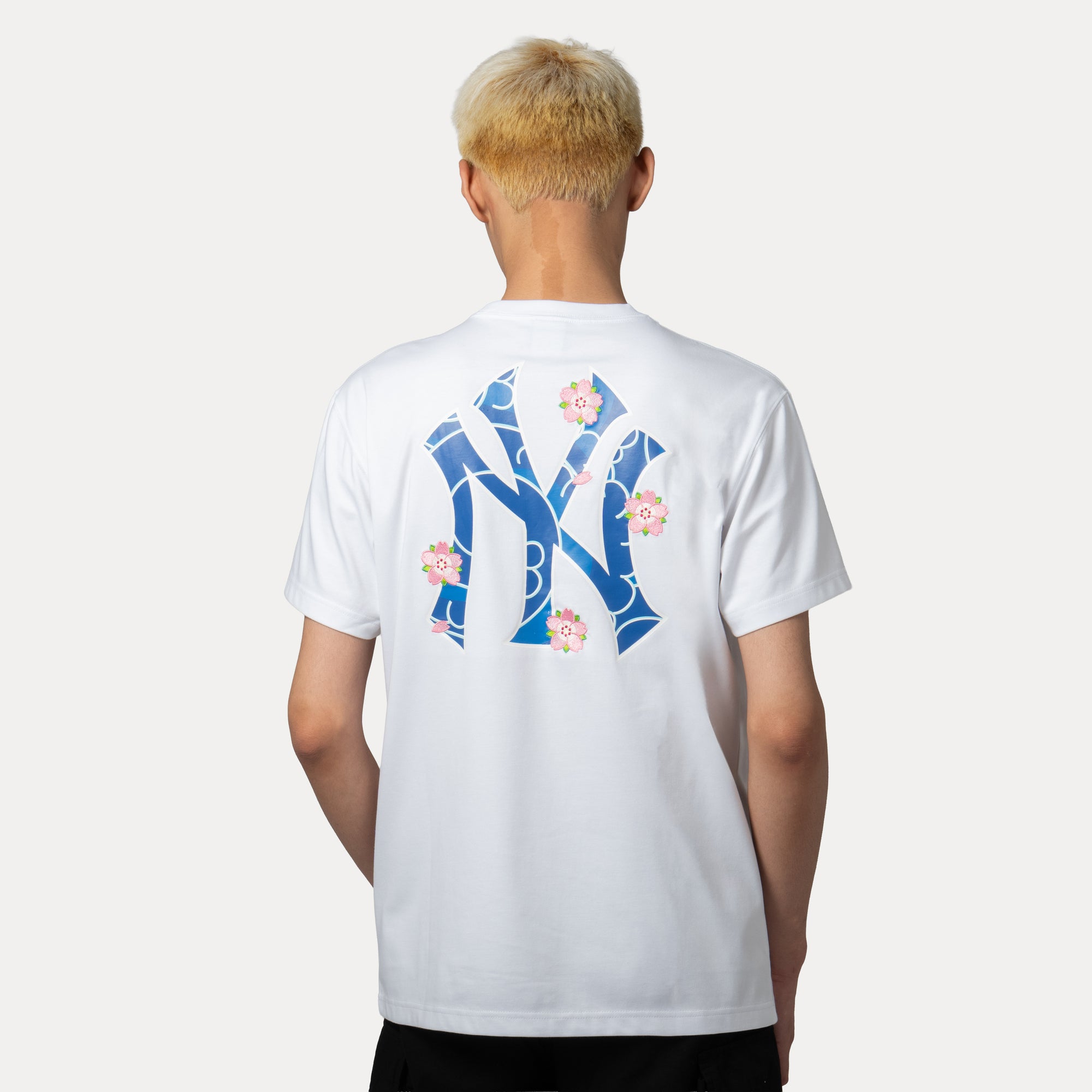 New Era New York Yankees Sakura Pack SS26 White COOLERA Short Sleeve T-Shirt