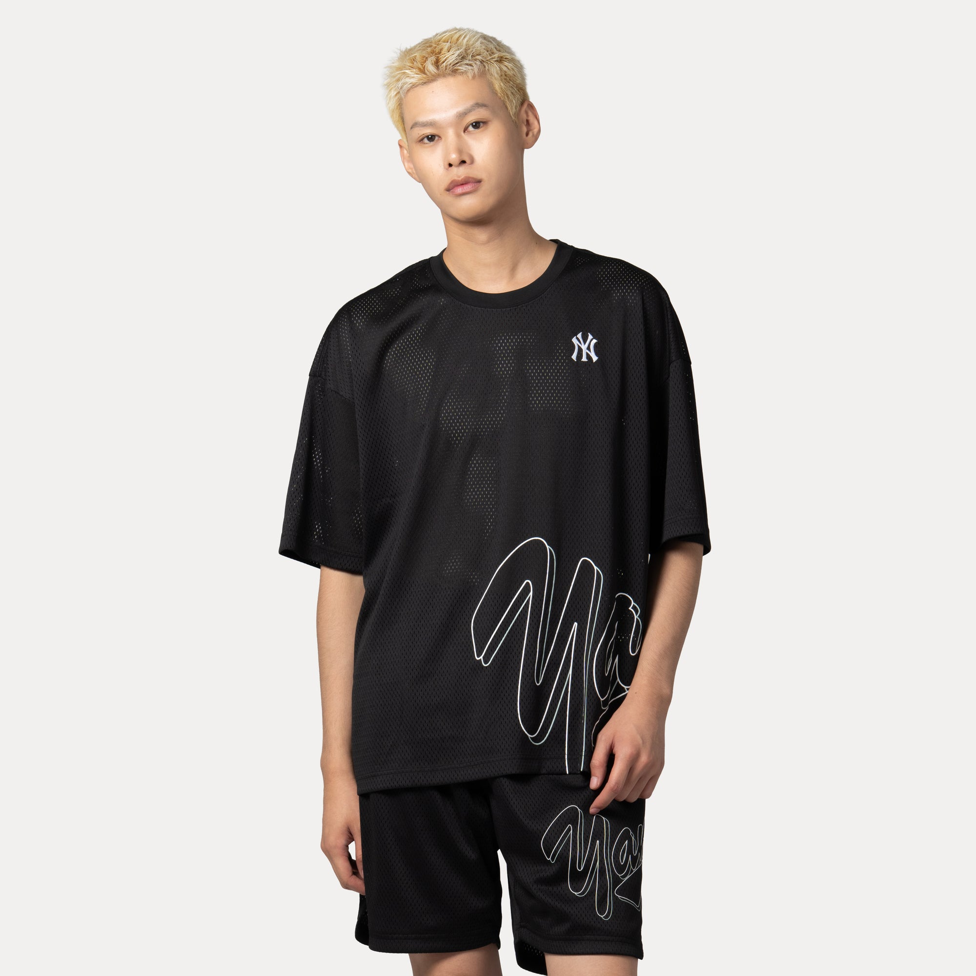 New Era New York Yankees Mix League Cross Panels Black Oversized Short Sleeve T-Shirt