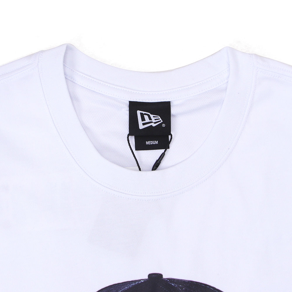 New Era New York Yankees Graphic Pack Jan White Oversized COOLERA Short Sleeve T-Shirt