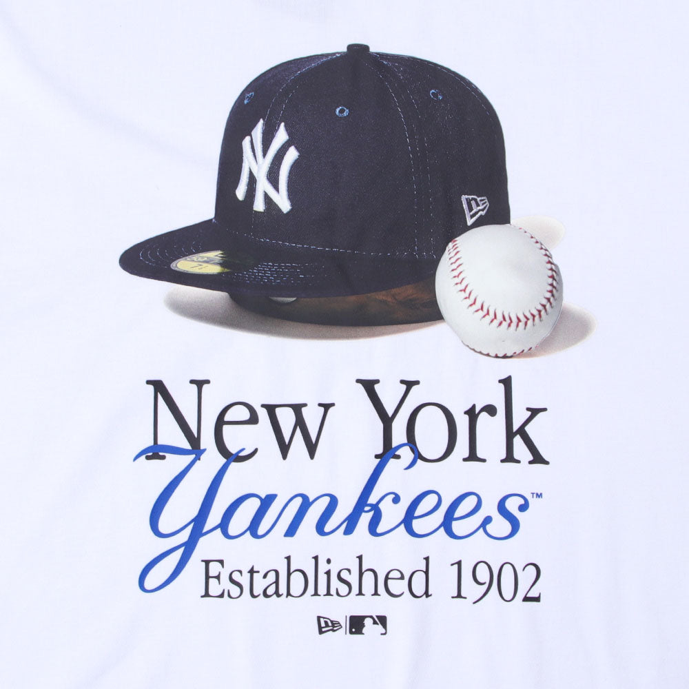 New Era New York Yankees Graphic Pack Jan White Oversized COOLERA Short Sleeve T-Shirt
