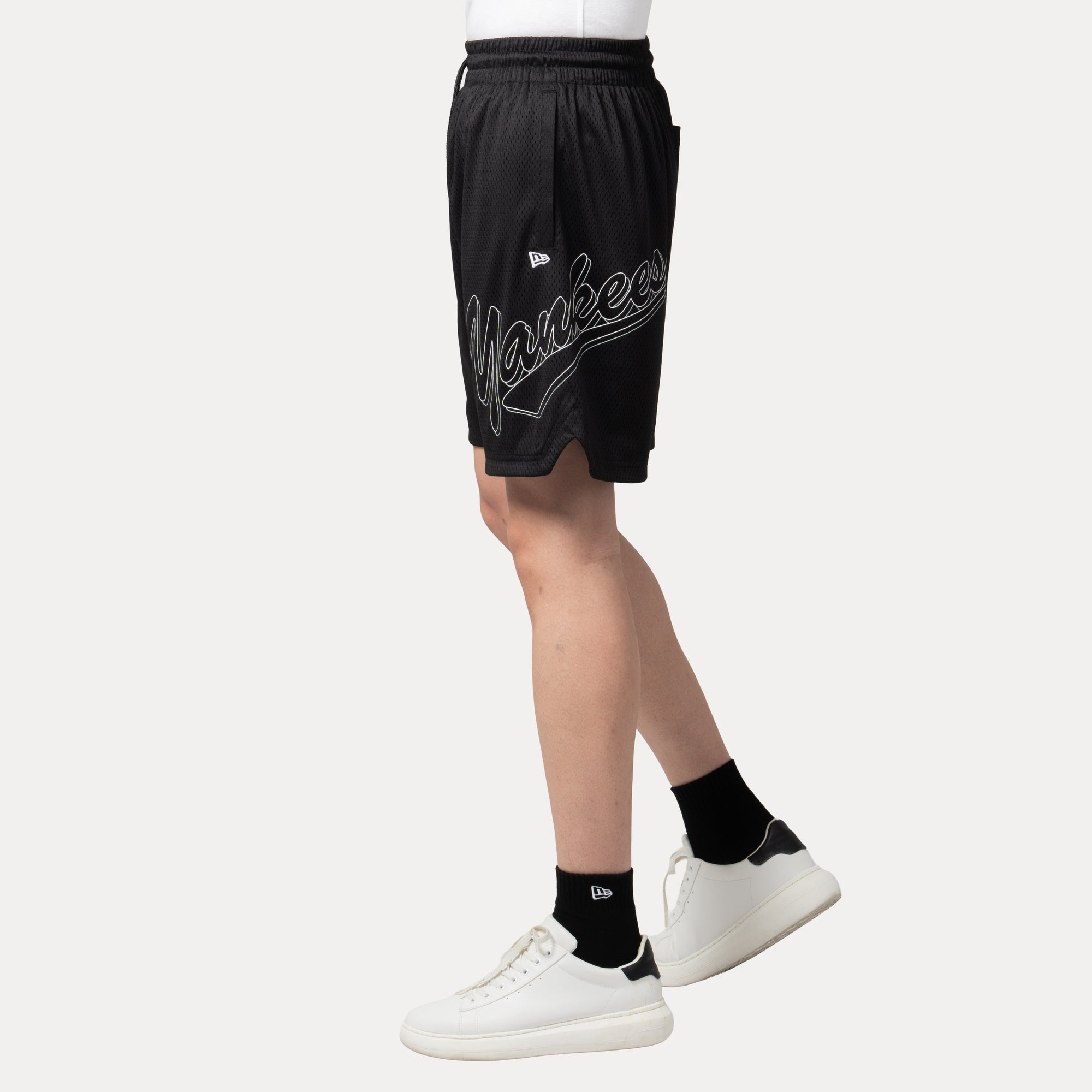New Era New York Yankees Mix League Cross Panels Black Basketball Shorts