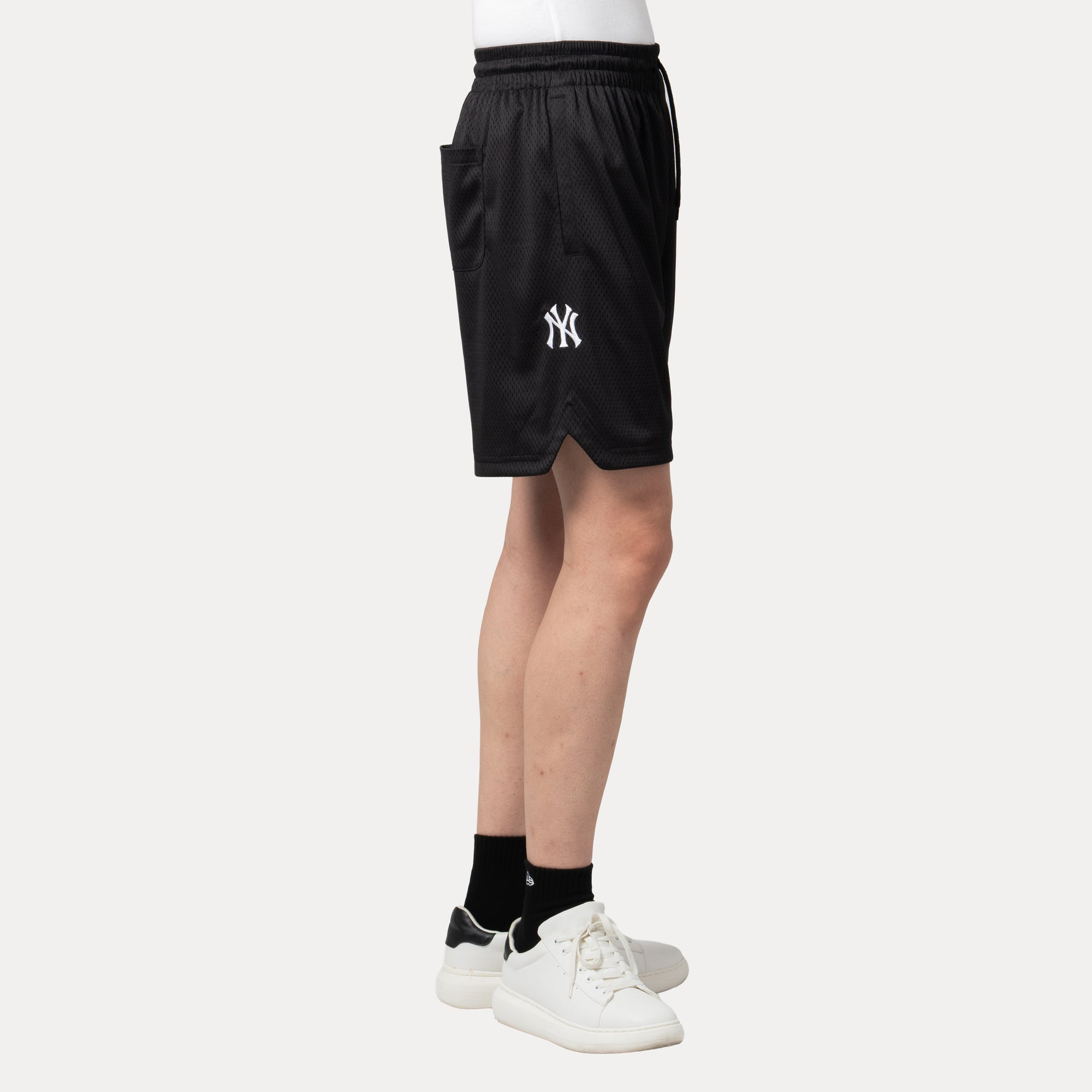 New Era New York Yankees Mix League Cross Panels Black Basketball Shorts