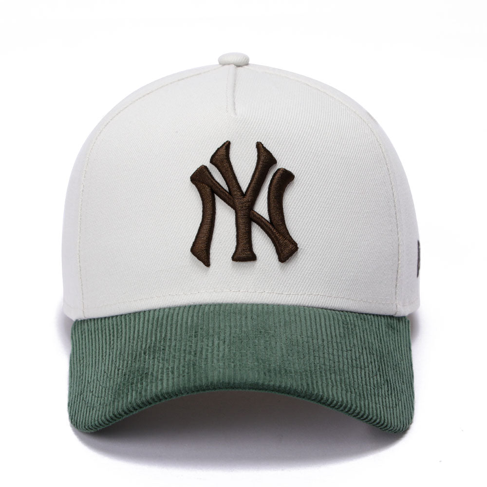 New Era New York Yankees Seasonal Core Ivory Dark Green 9FORTY A-Frame Snapback Cap (PH Exclusive)