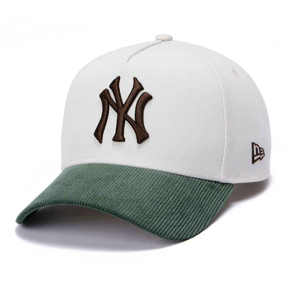 New Era New York Yankees Seasonal Core Ivory Dark Green 9FORTY A-Frame Snapback Cap (PH Exclusive)