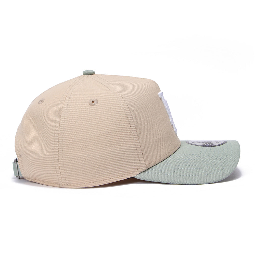 New Era Los Angeles Dodgers Seasonal Core Oatmilk Everest Green 9FORTY A-Frame Snapback Cap (PH Exclusive)