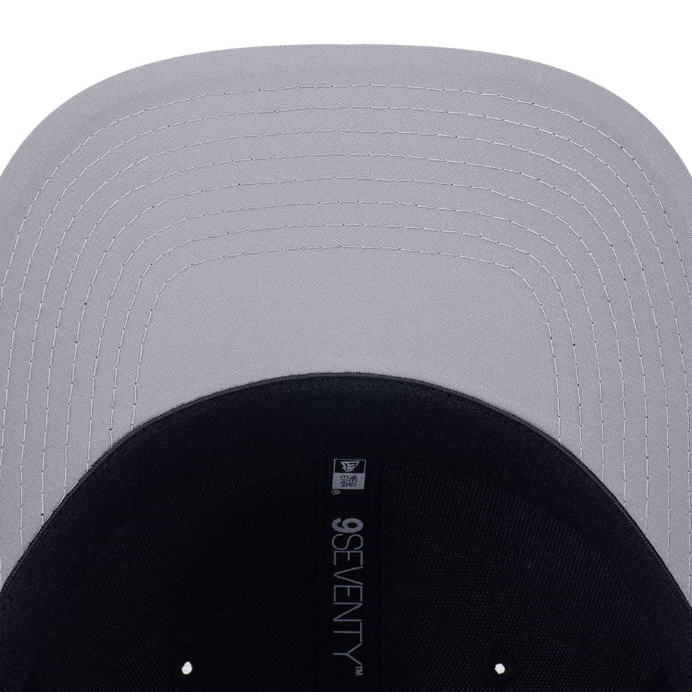 New Era Chicago White Sox OTC Black 9SEVENTY Stretch Snapback Cap