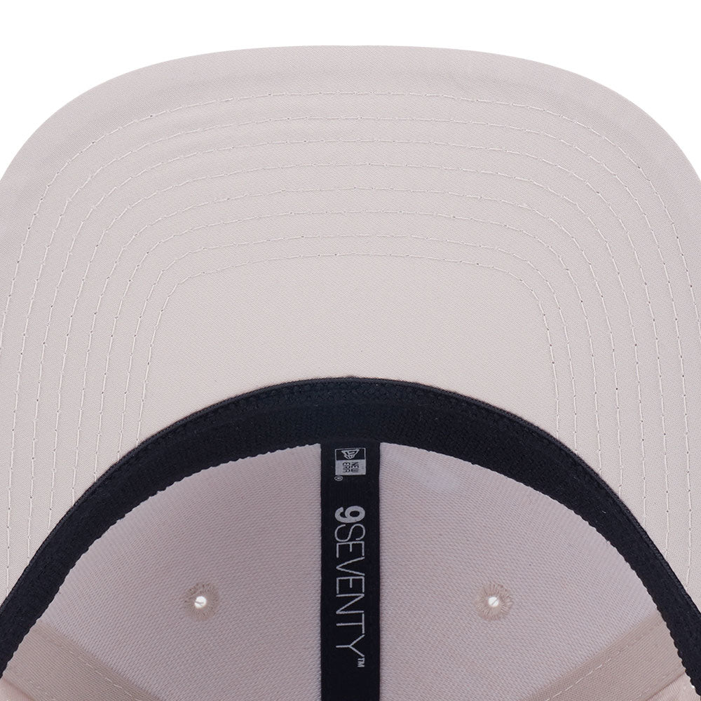 New Era Script Stone 9SEVENTY Stretch Snapback Cap (with Sunglass Holder)
